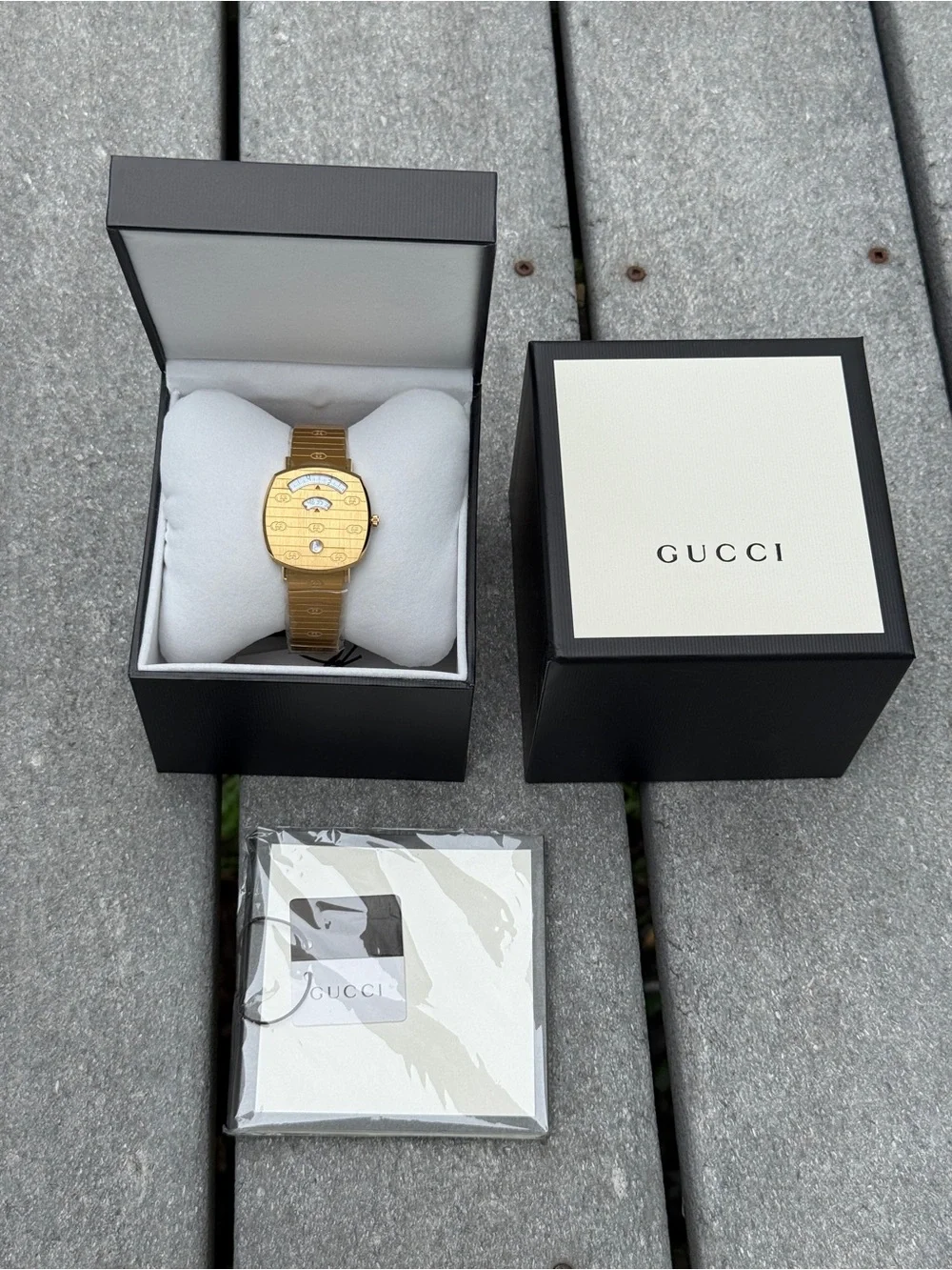 Gucci gold tone